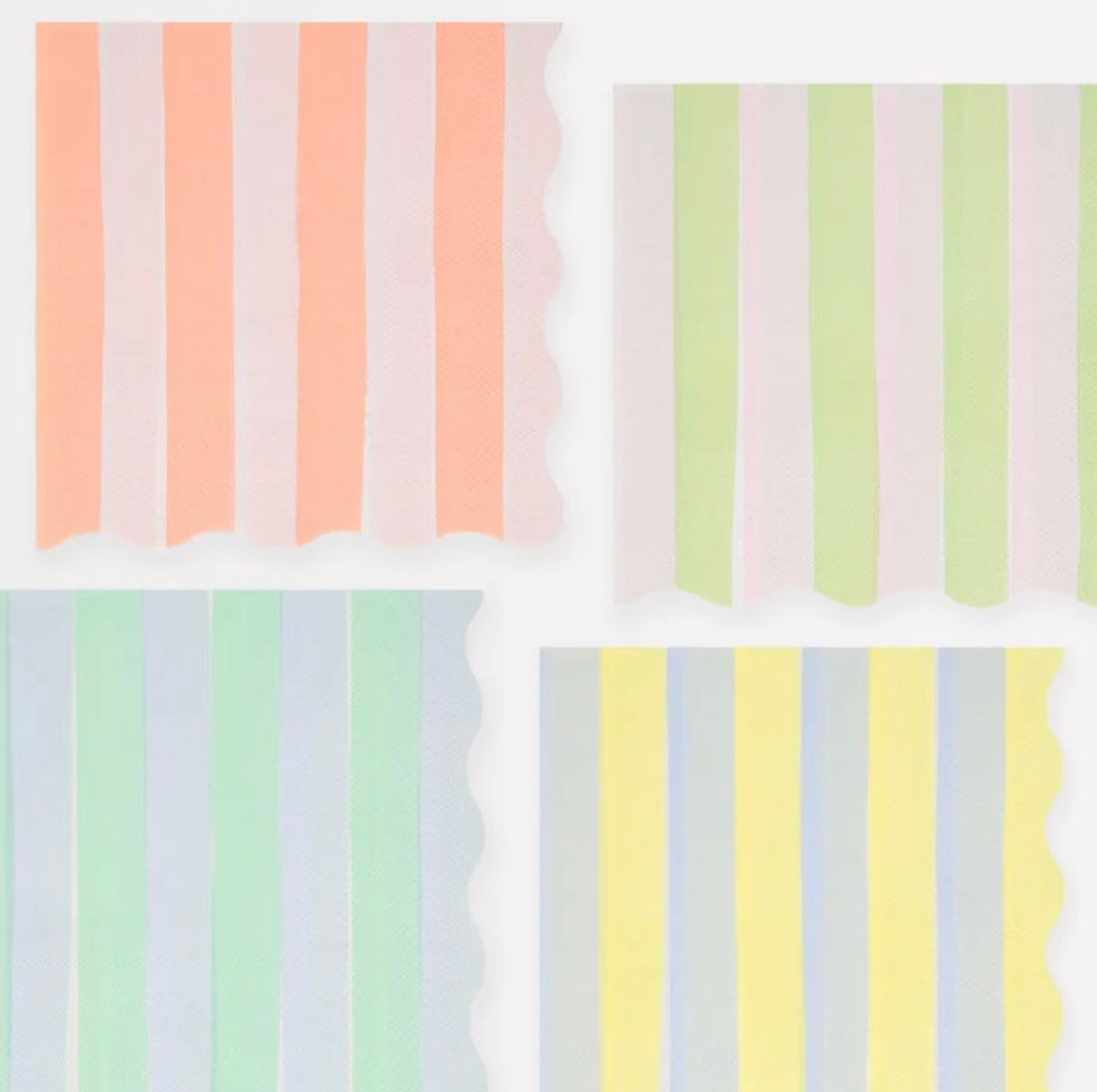 Servilletas Grandes Pastel con Rayas y Borde Ondulado