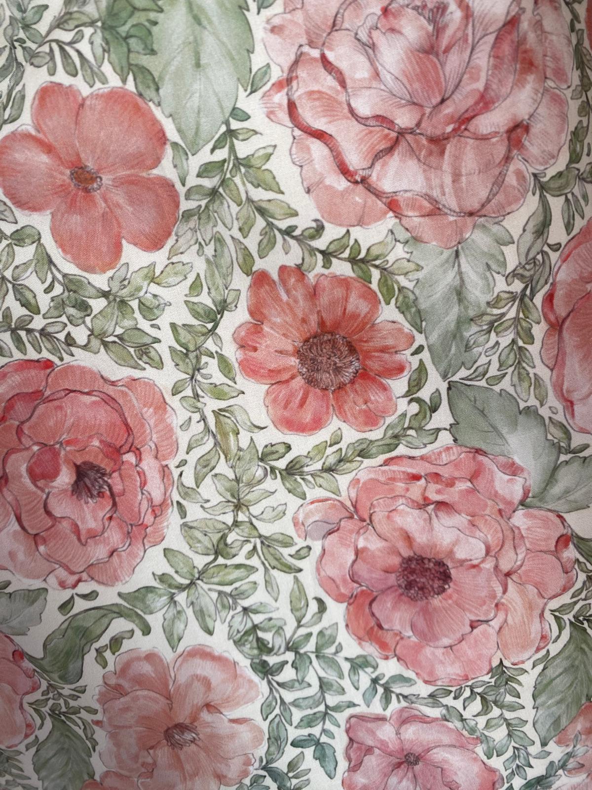 Falda midi Rosas
