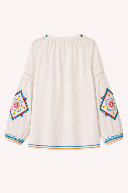 Blusa Bordados Borlas