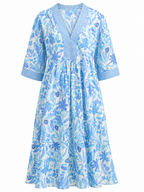 Vestido azul floral escote
