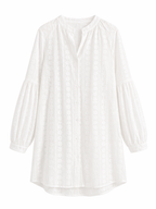 Camisola blanca bordada